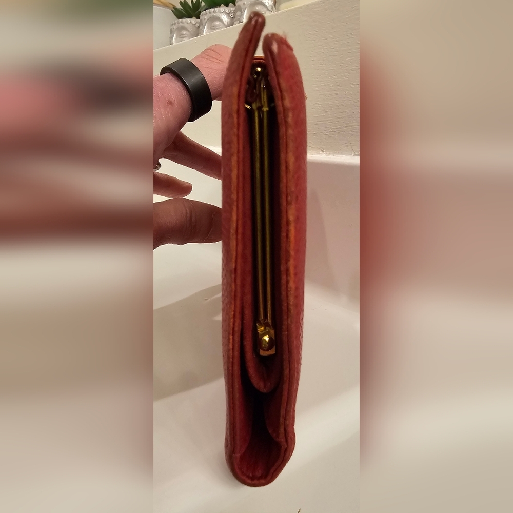 CHANELl Caviar Red Leather Wallet - Picture 3 of 10
